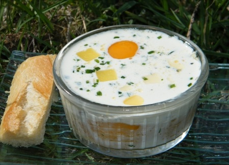 Яйца-кокотт с сушеными помидорами Яйца-кокотт с сушеными помидорами