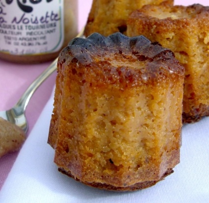 Рифленые кексы с медом и орехами Рифленые кексы с медом и орехами