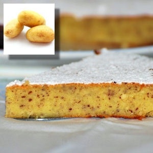 Картофельный пирог с орехами и ванилью