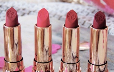 помады для губ Grand Rouge Mat от Yves Rocher помады для губ Grand Rouge Mat от Yves Rocher