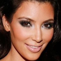 макияж звезд с карими глазами Ким Кардашьян