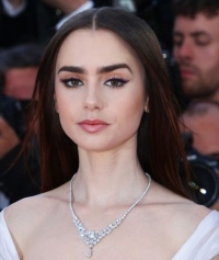 макияж Лили Коллинз макияж Лили Коллинз