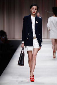 женские пиджаки 2014 Moschino женские пиджаки 2014 Moschino