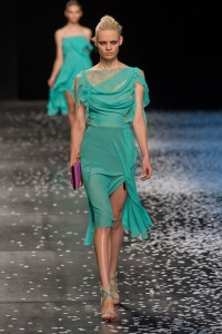 коктейльные платья и аксессуары Nina Ricci коктейльные платья и аксессуары Nina Ricci