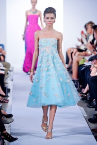 коктейльные платья и аксессуары Oscar de la Renta коктейльные платья и аксессуары Oscar de la Renta