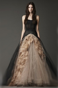 современное свадебное платье черное Vera Wang