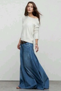 длинная джинсовая юбка в повседневном гардеробе женщины