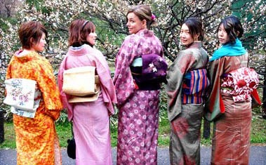 как носить кимоно