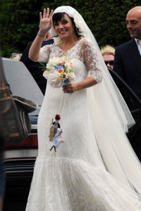 свадебное платье с длинными рукавами Lily Allen