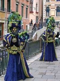Карнавальный костюм: все дороги ведут в Венецию