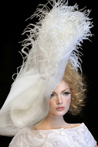 шляпки для невест старше 40 Dior