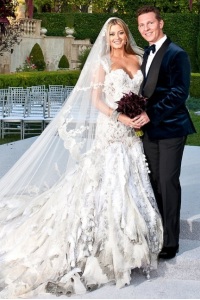 потрясающие свадебные платья знаменитостей Холли Валанс