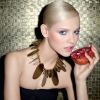 Весна - новые тенденции в макияже и прическах 2012