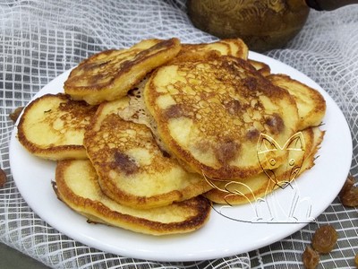 вкусные оладьи на кефире с изюмом вкусные оладьи на кефире с изюмом